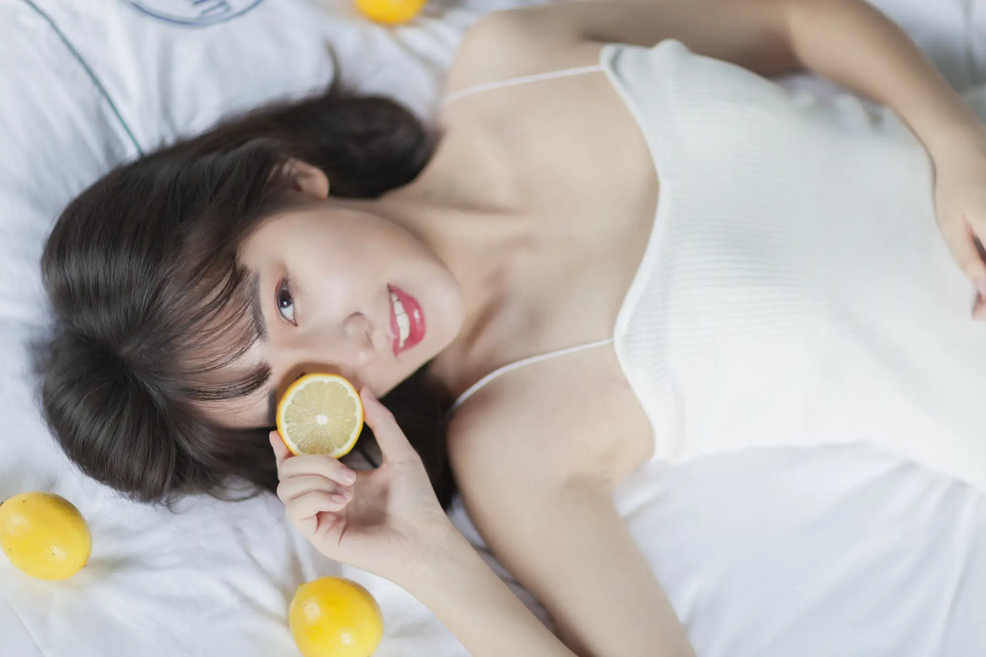 [YITUYU] 2021.10.30 Vol.406 – Lemony Summer Linlin#[22P]-11